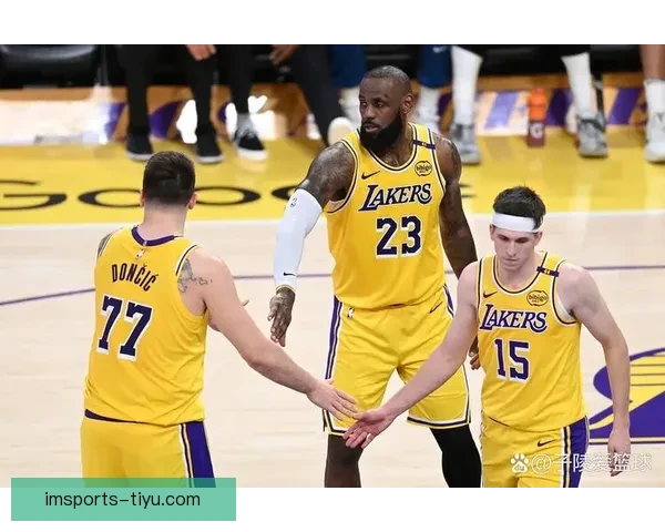 NBA劲敌崛起高薪股权吸引球星詹姆斯副手也参与加盟计划 NBA劲敌崛起高薪股权吸引球星詹姆斯副手也参与加盟计划